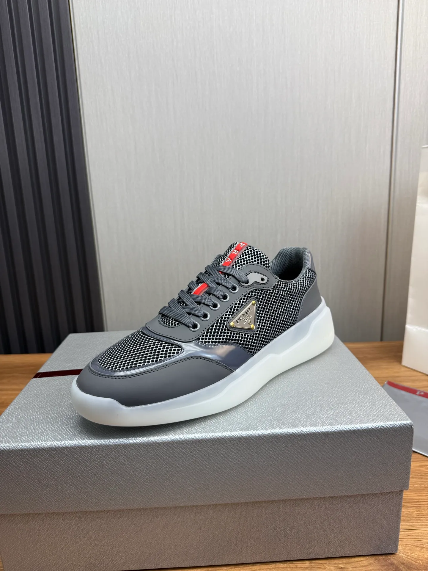 Factory price 620💰 [PRADA] Official website synchronizes new models, high-quality shipments ✔️Hot sale🔥 Original cowhide + cowhide lining, 1🆚1 replica, original bottom, 38-45 (men's 45 is custom-made and cannot be returned)